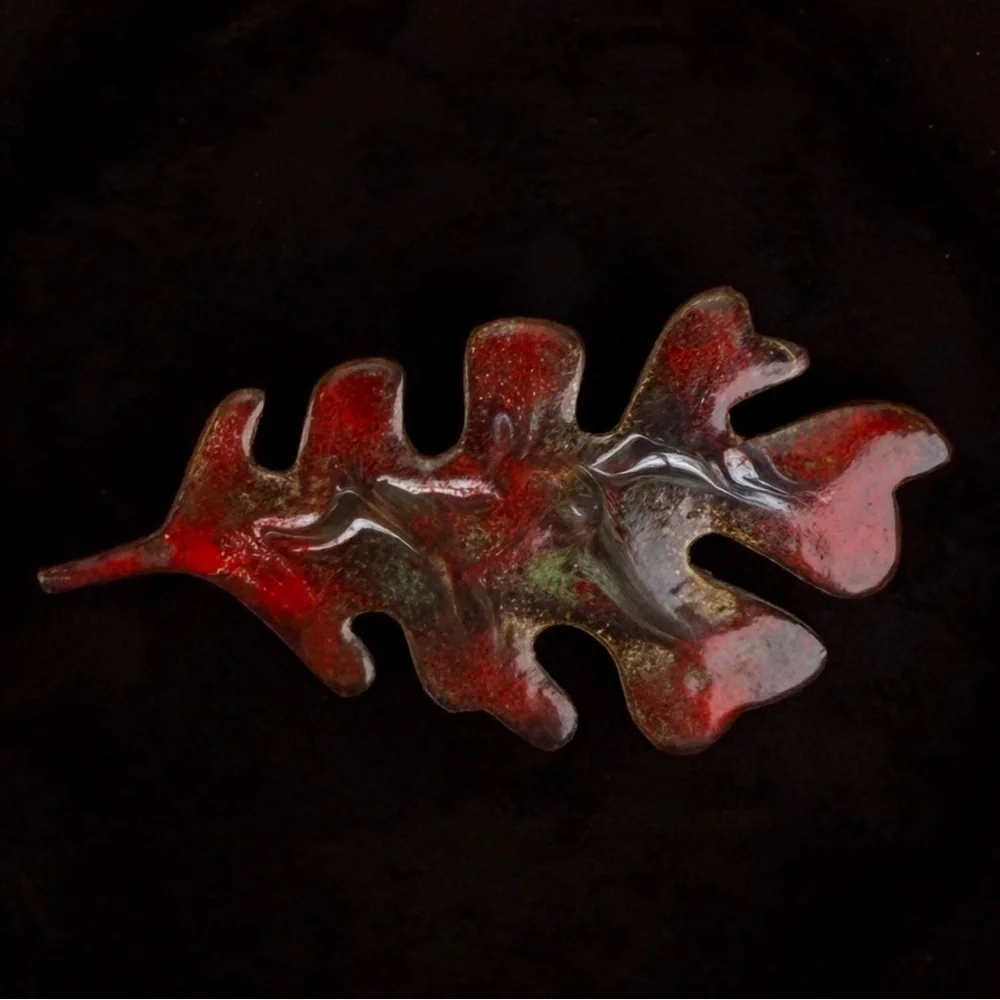 Vintage copper Red swirl Leaf-Shaped Brooch